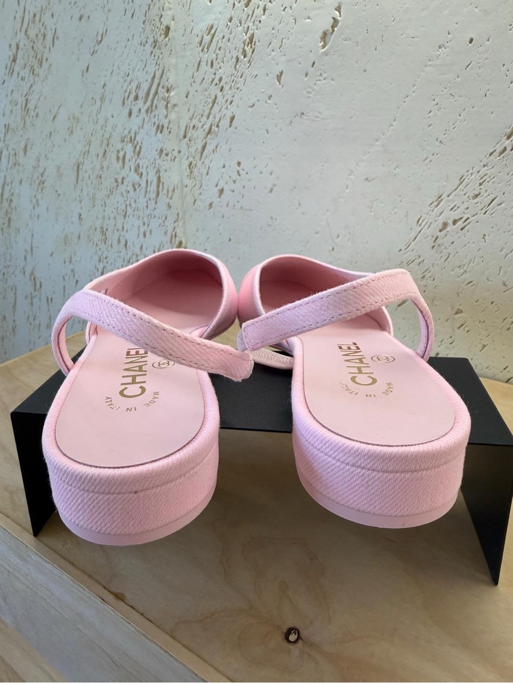 CHANEL Spring-Summer 2026 Pink Denim Slingback Flats — NEW IN BOX - Picture 3 of 10